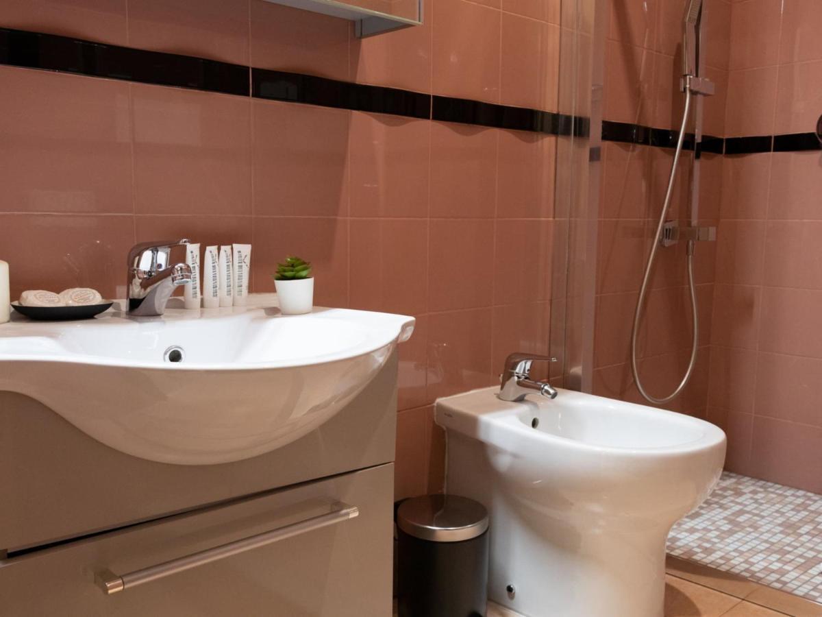 The Best Rent - Spacious Apartment Near Roma Termini Station Exterior photo
